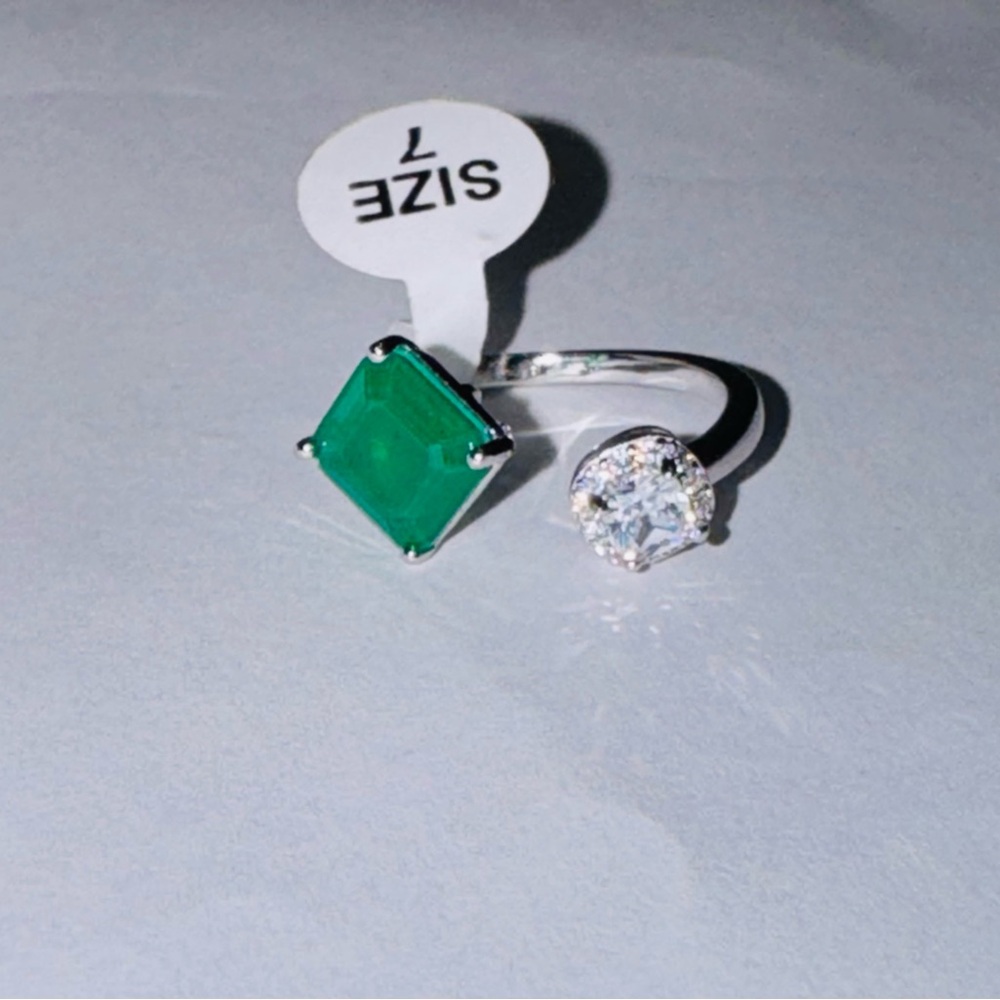 14k White Gold Vermeil Swarovski Crystal w/ Green Stone Custom made ring, Gift